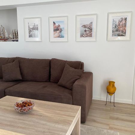 Magheru Cozy New Apartament 2 Rooms Boekarest Buitenkant foto
